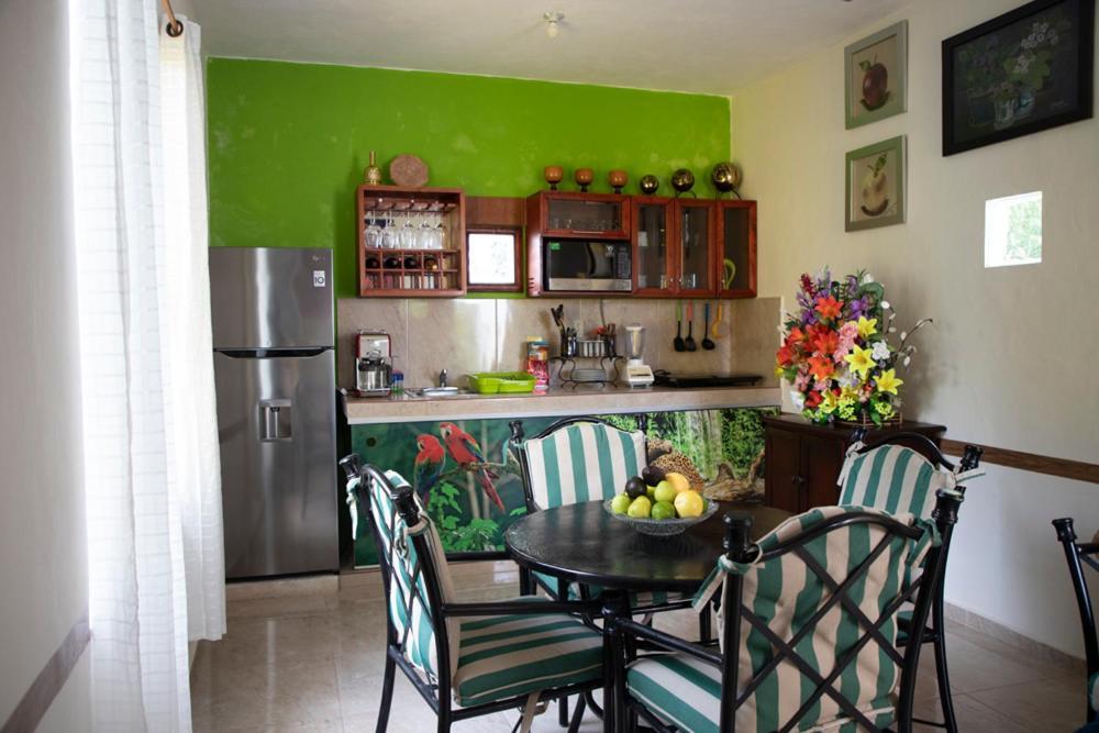 Departamento céntrico, perfectamente ubicado, dos habitaciones Cancún Extérieur photo